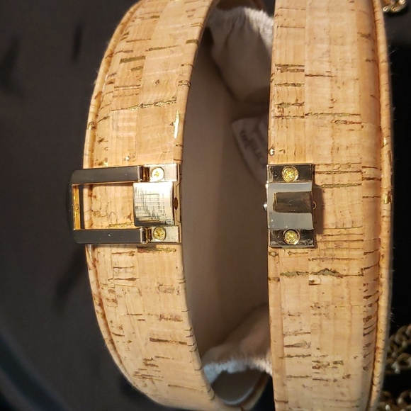 Savanna Semi-round Cork Purse with Gold Fleck Detail and Gold Chain - Picture 3 of 6